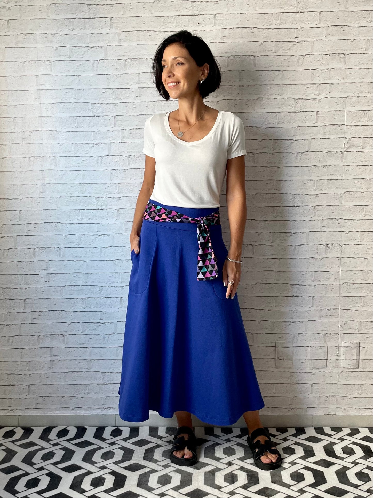 Saia Rodada Moletom com bolsos (Azul Royal)