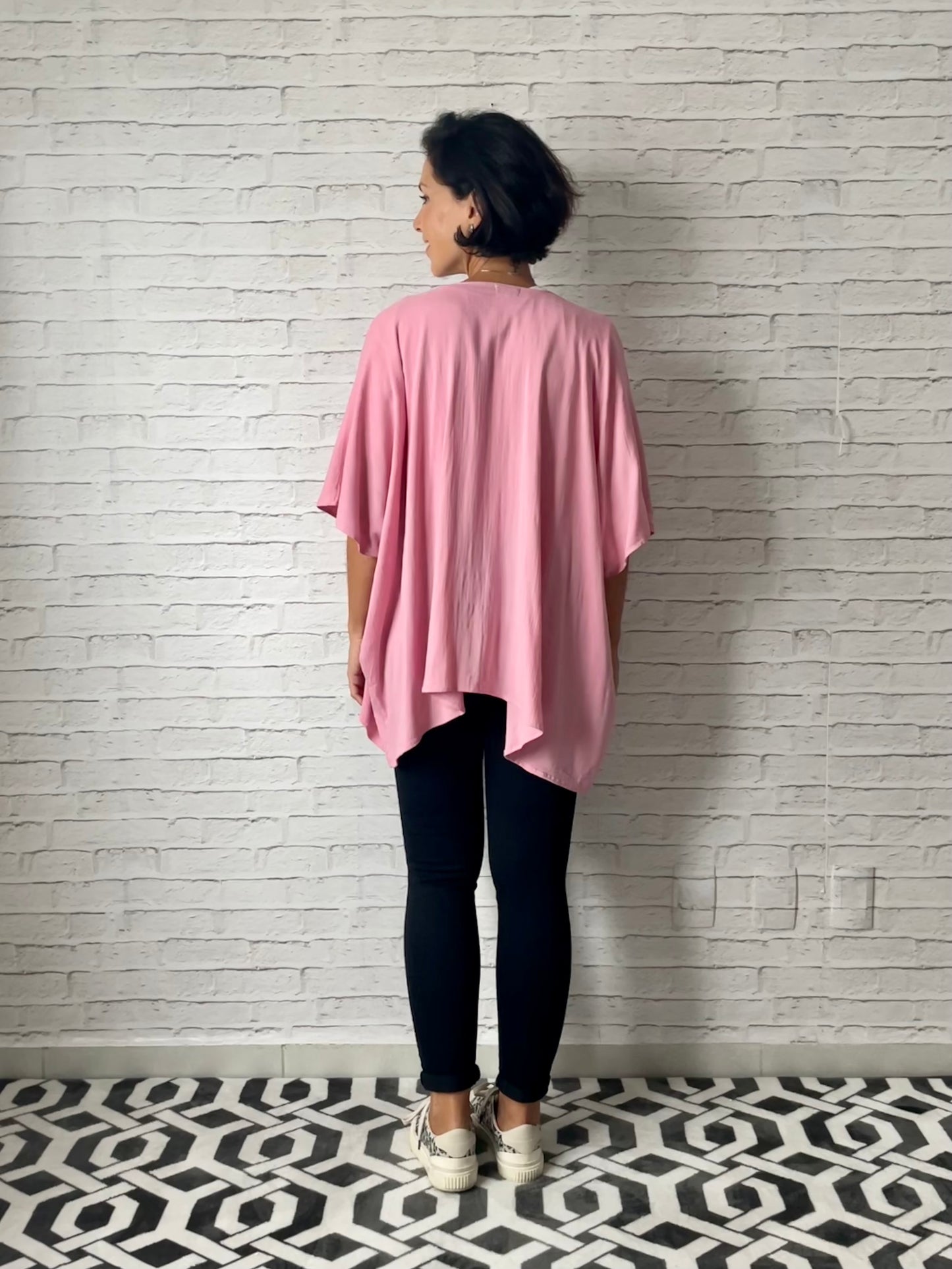 Kimono em Viscolinho Rosa Flamingo