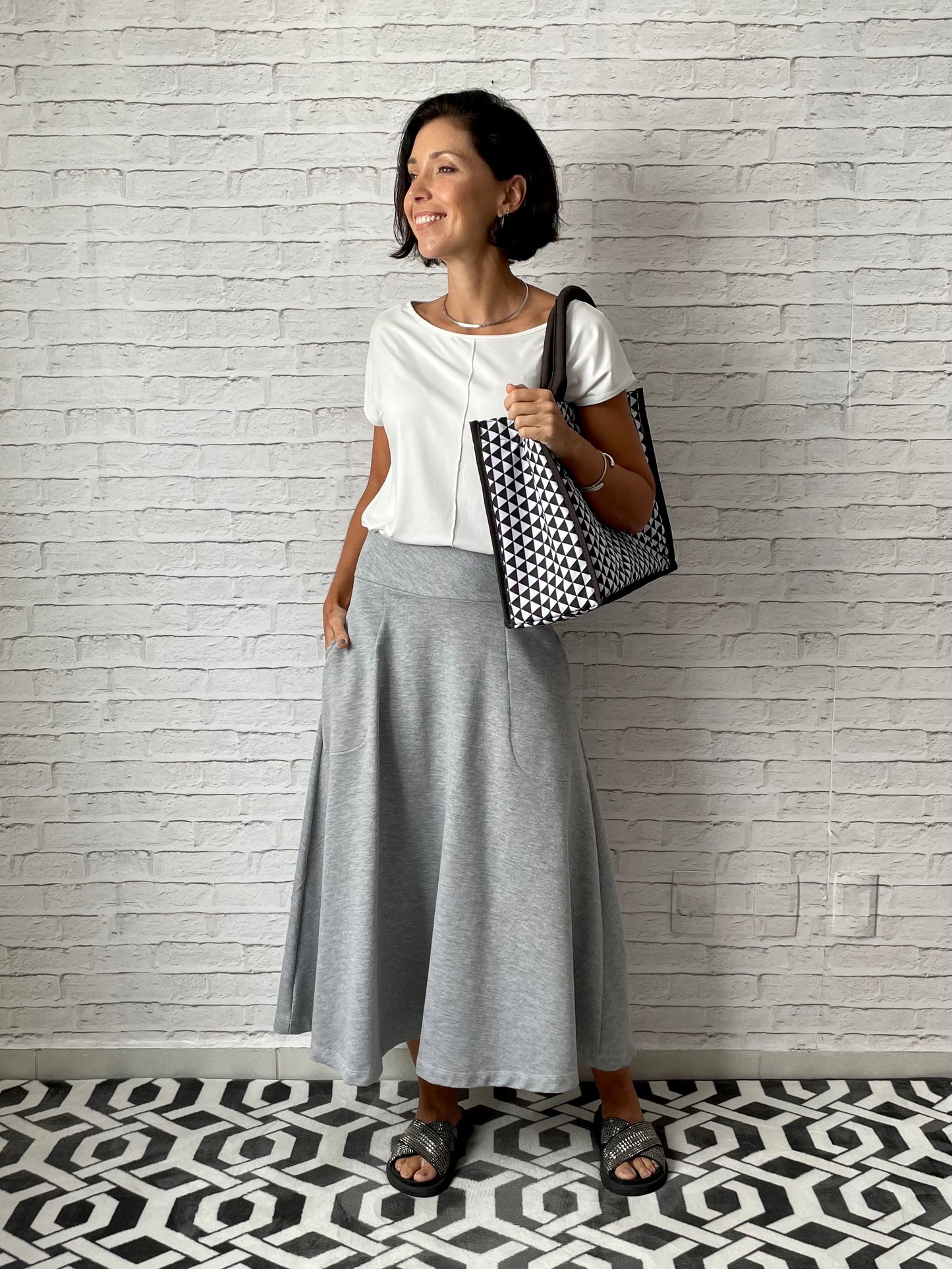 Saia Rodada Moletom com bolsos (Cinza Mescla)