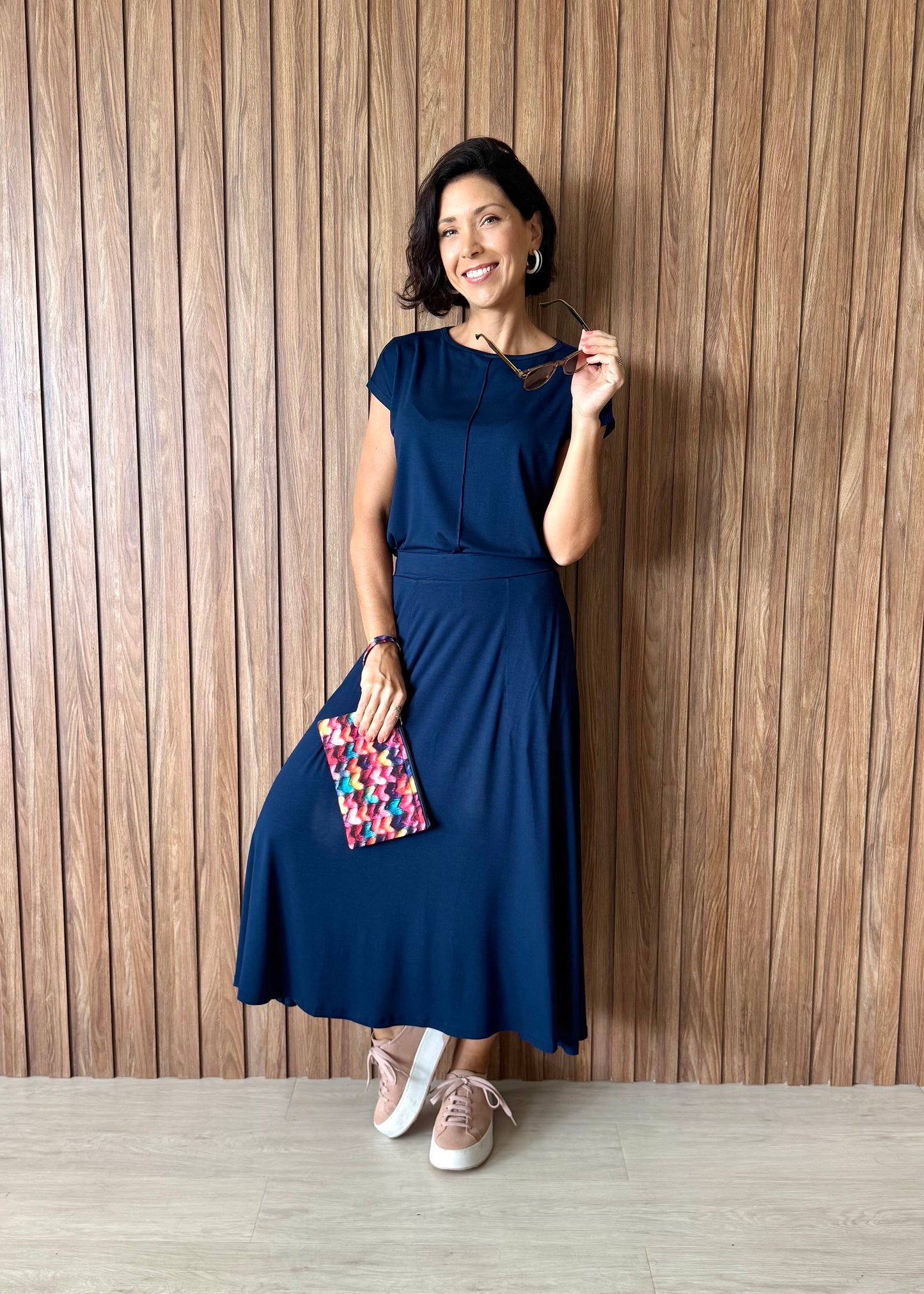 Saia Rodada em Viscolycra com bolsos (Azul Marinho)