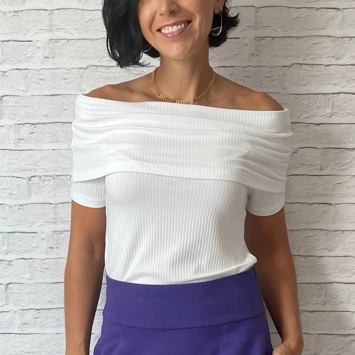 Blusa com Gola Ombro a Ombro - Branca