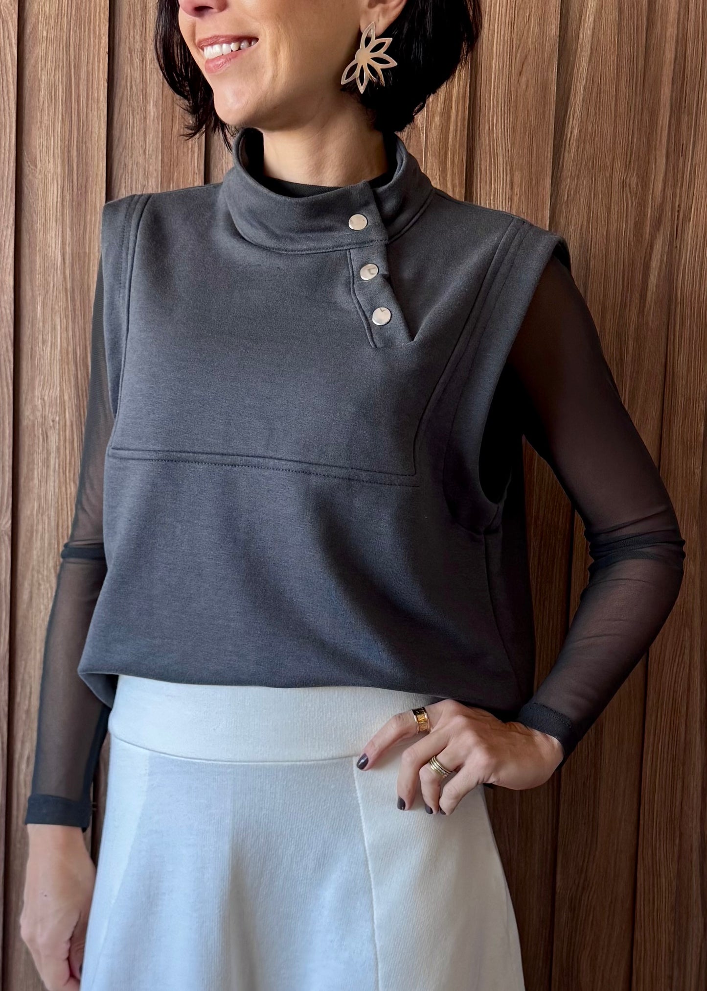 Blusa Manga Longa em Tule Cinza