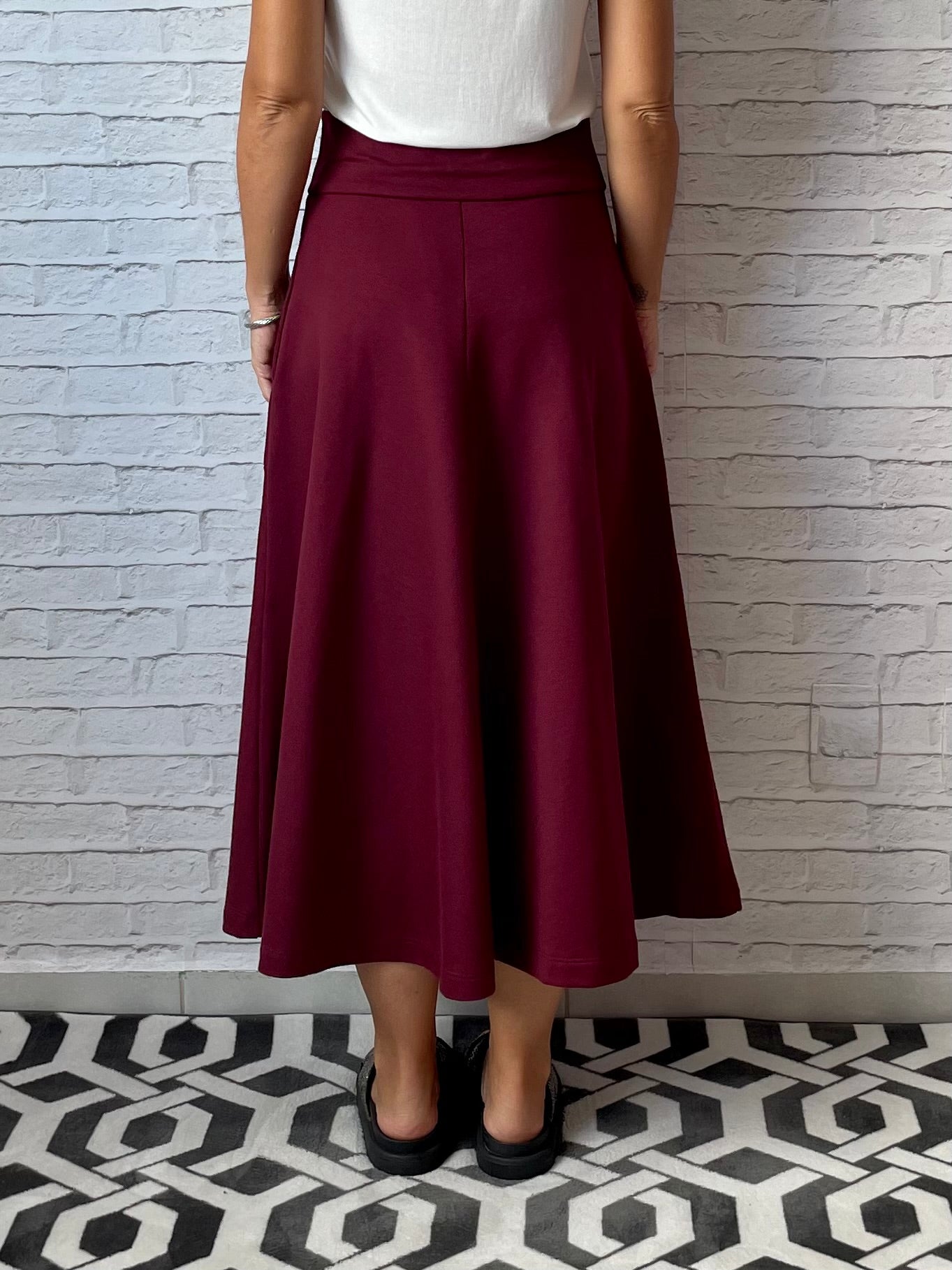 Saia Rodada Moletom com bolsos (Vinho)