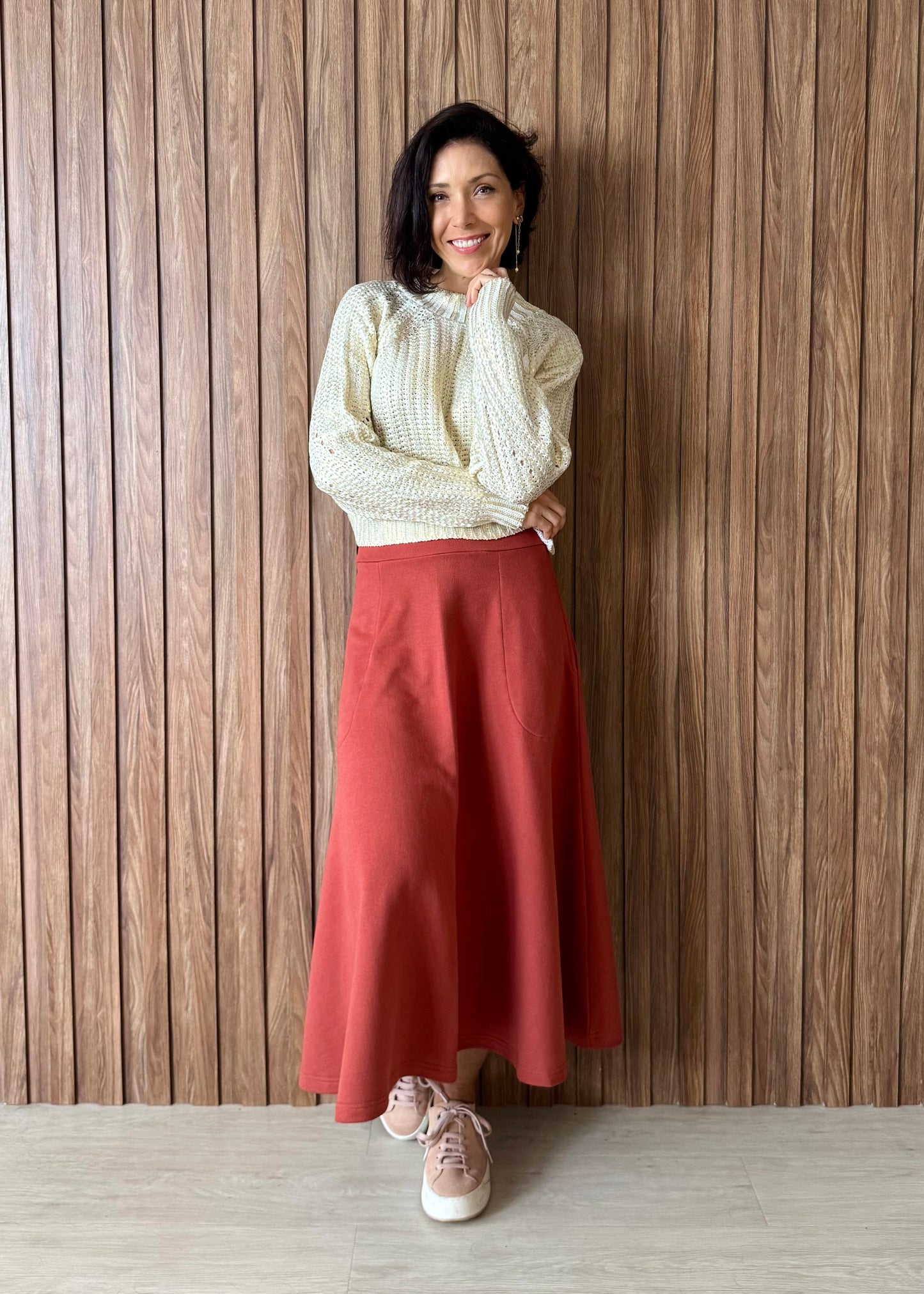 Blusa tricô metalizado cropped branco com dourado