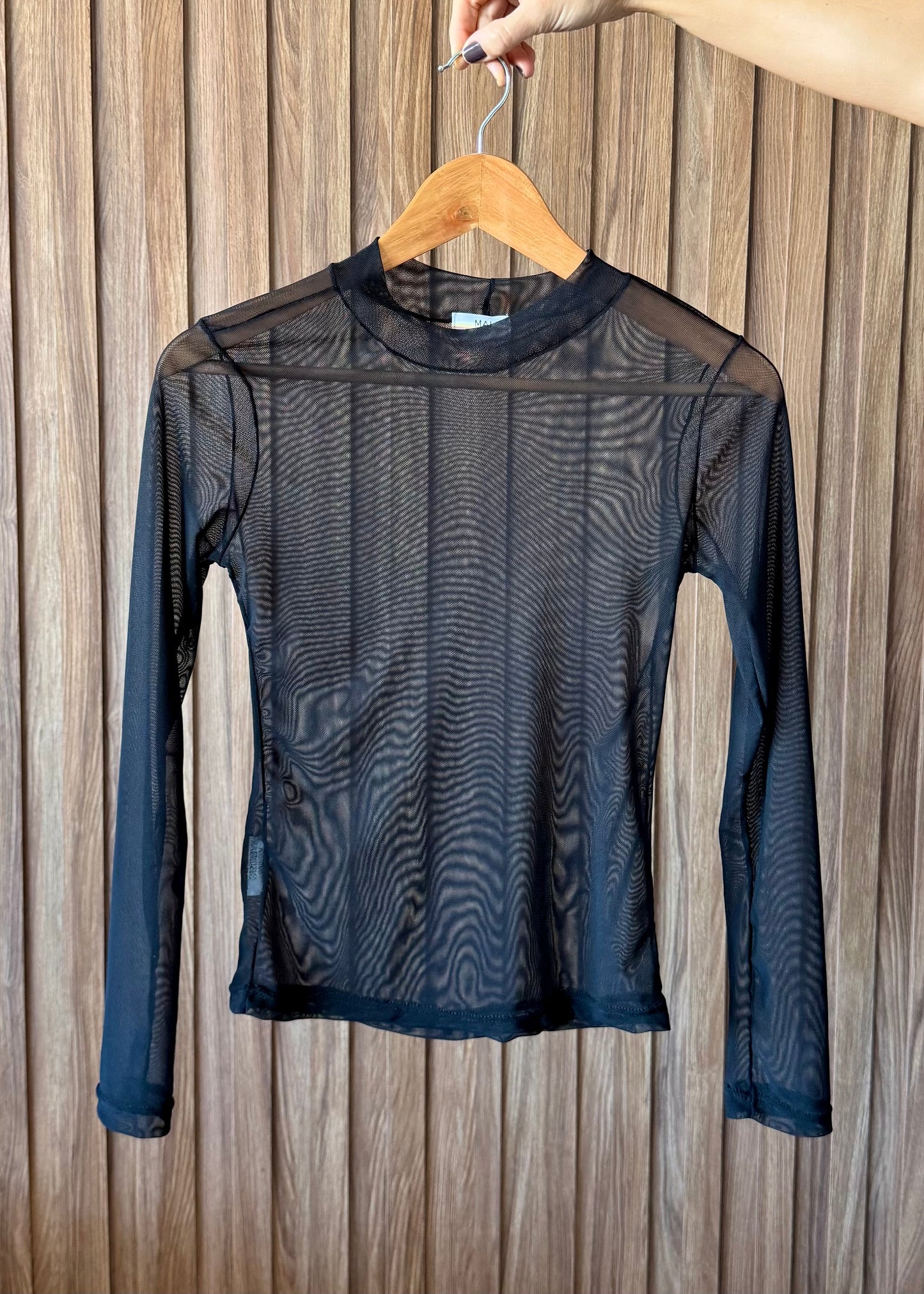 Blusa Manga Longa em Tule Preta