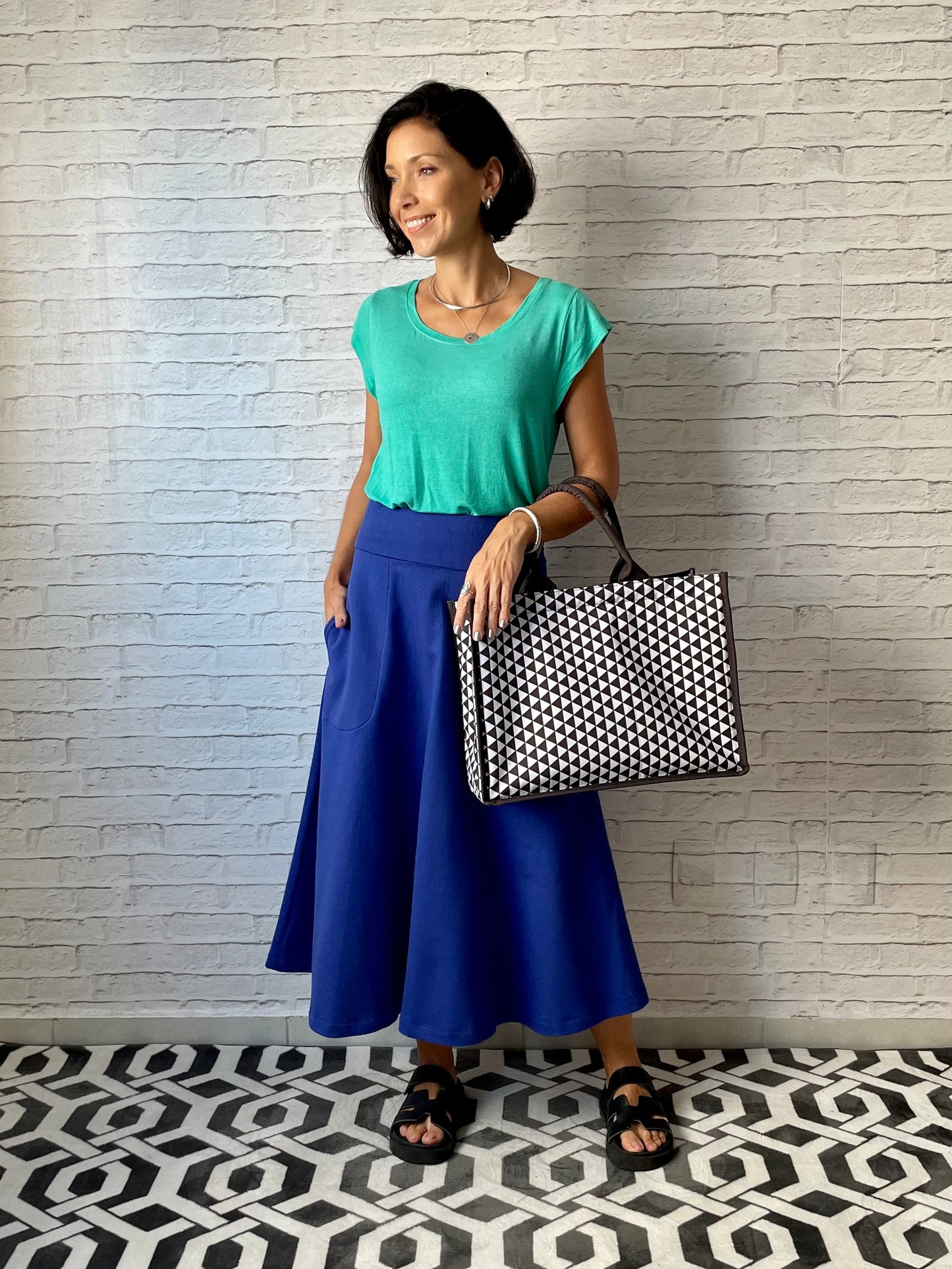 Saia Rodada Moletom com bolsos (Azul Royal)