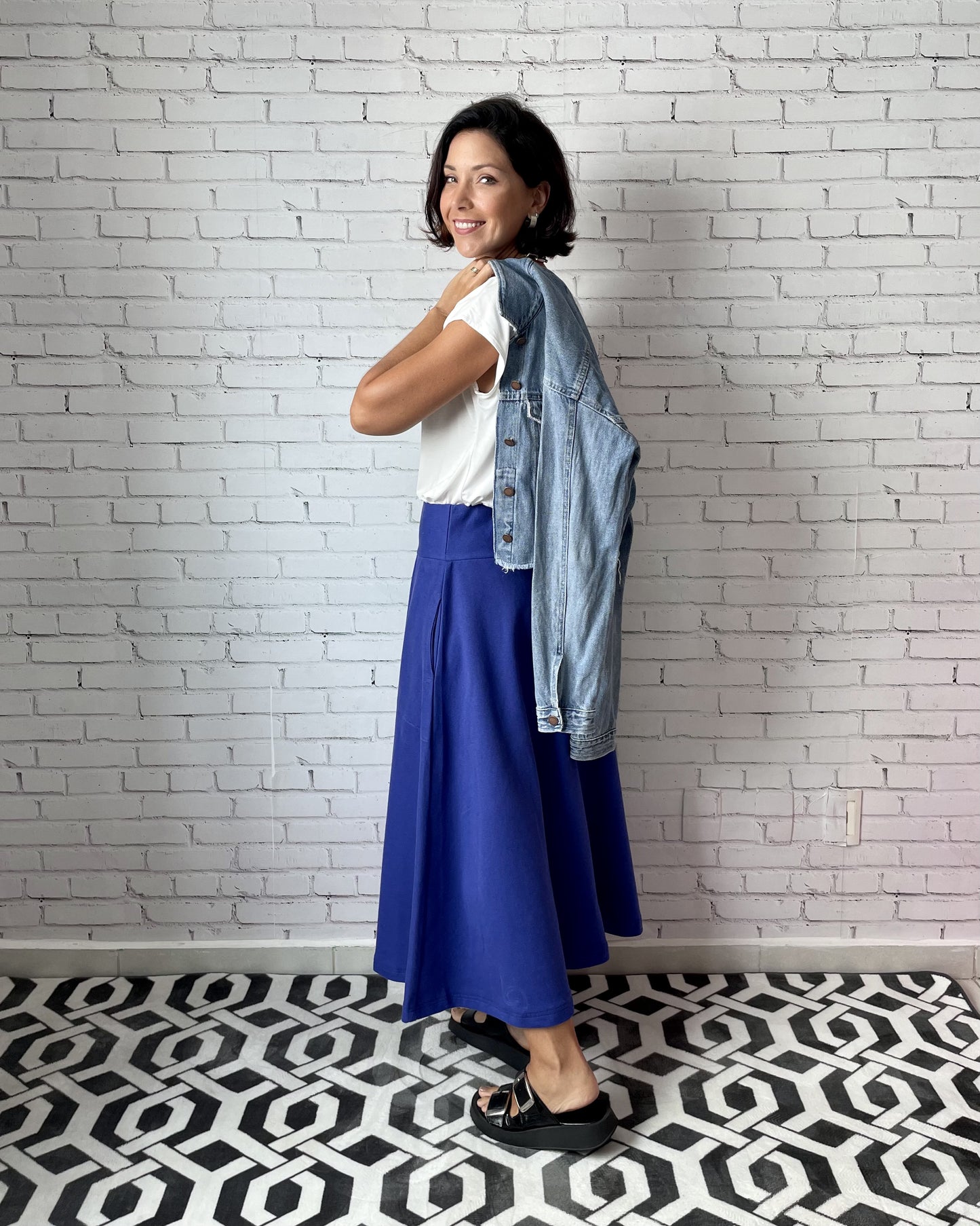 Saia Rodada Moletom com bolsos (Azul Royal)