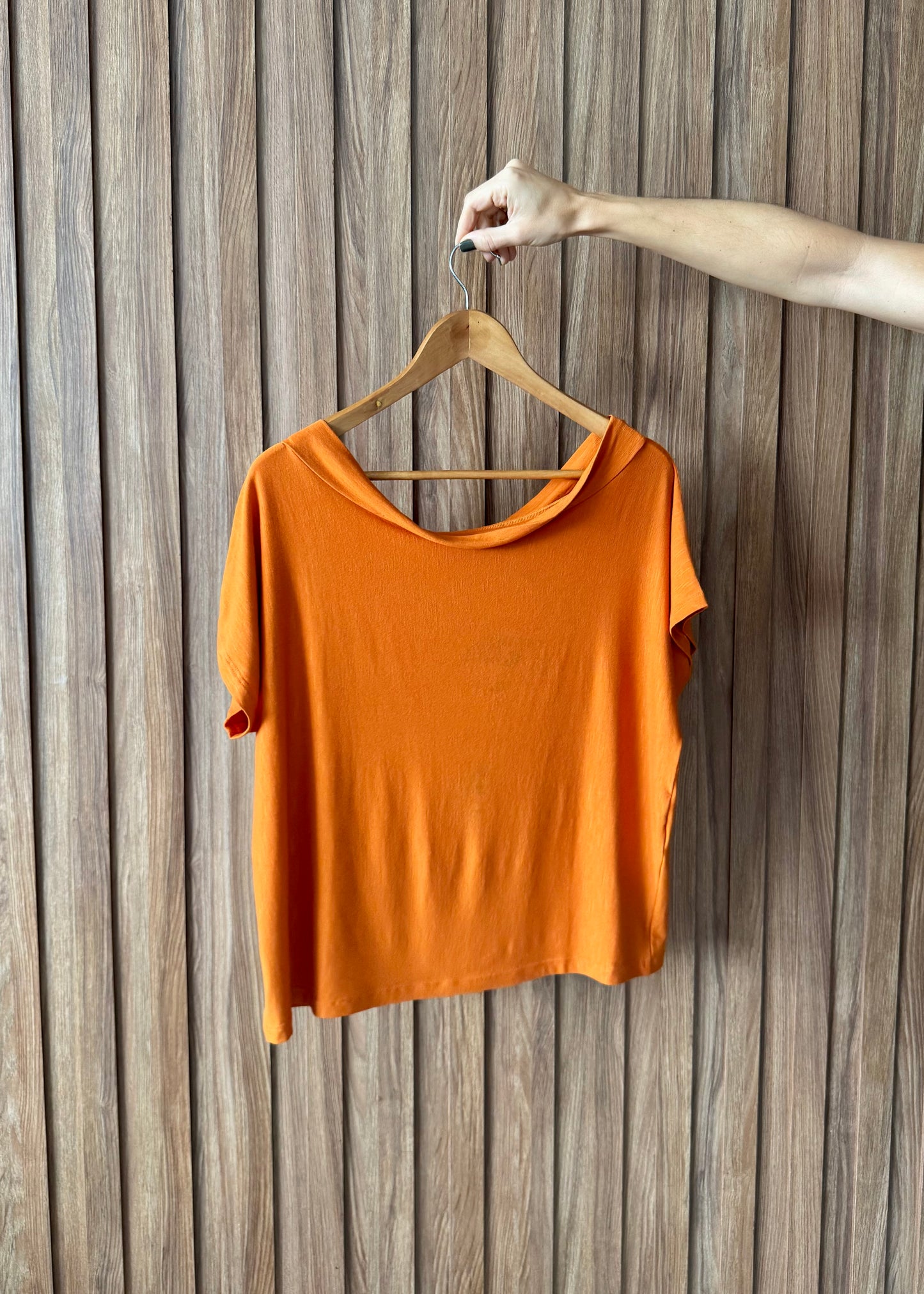Blusa Quadrada Gola Ampla - Tangerina