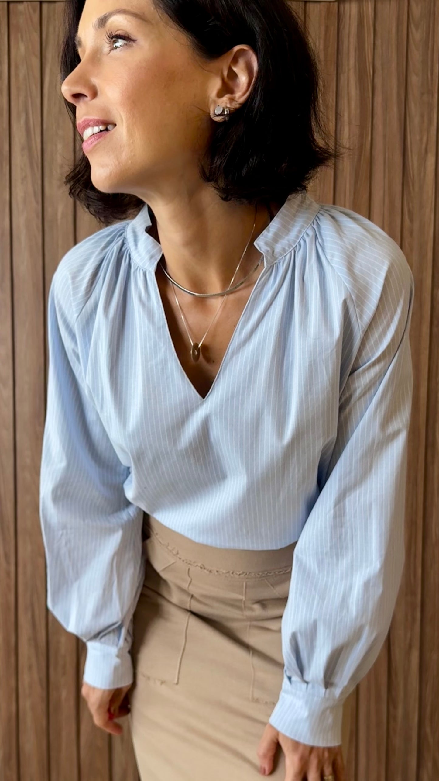 Camisa listrada azul gola padre