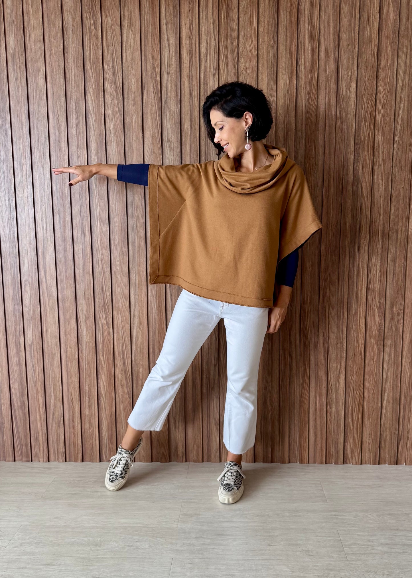 Poncho Reto em Moletom (Caramelo)
