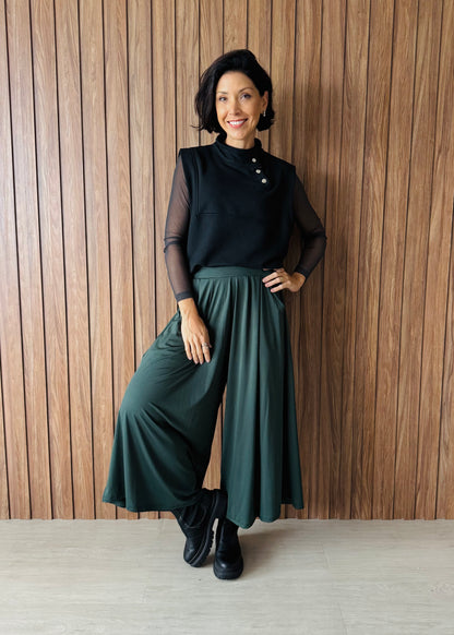 Calça Pantalona com bolsos em malha fria - Verde Musgo