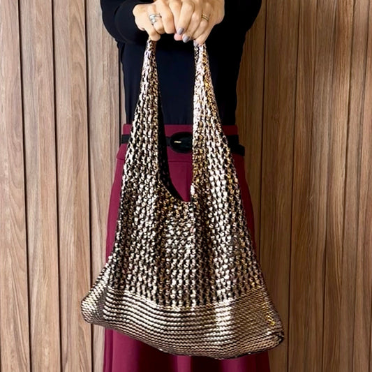 Bolsa em Tricô Metalizado Ouro Velho