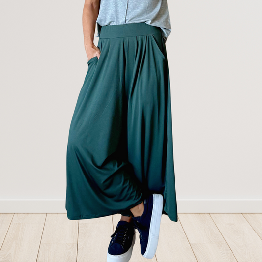 Calça Pantalona com bolsos em malha fria - Verde Musgo