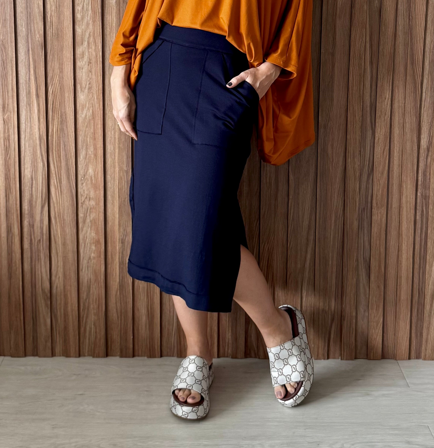 Saia Reta Moletinho com elastano (Azul Marinho)