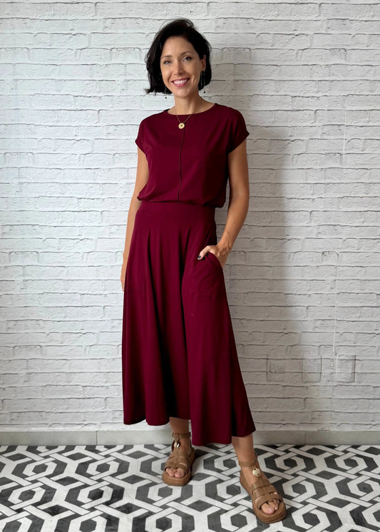 Saia Rodada viscolycra + Blusa delicia vinho - Maira da Mai Style
