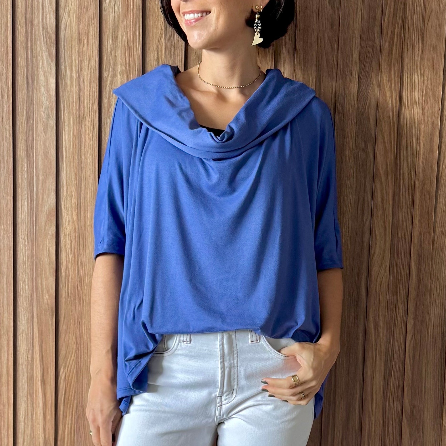 Blusa Golão Oversized em Suede Ecológico - Azul