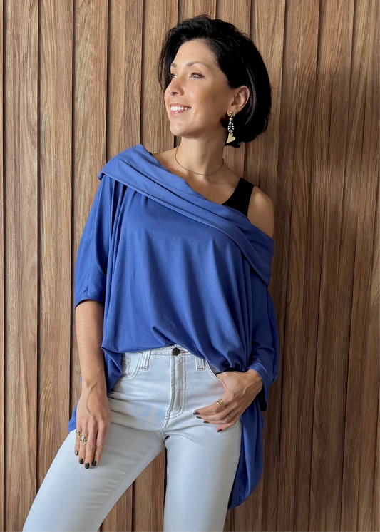 Blusa Golão Oversized em Suede Ecológico - Azul - Maira da Mai Style