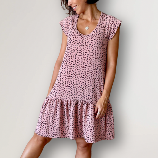 Vestido curto com detalhe em nó nas costas (rosê de oncinha)