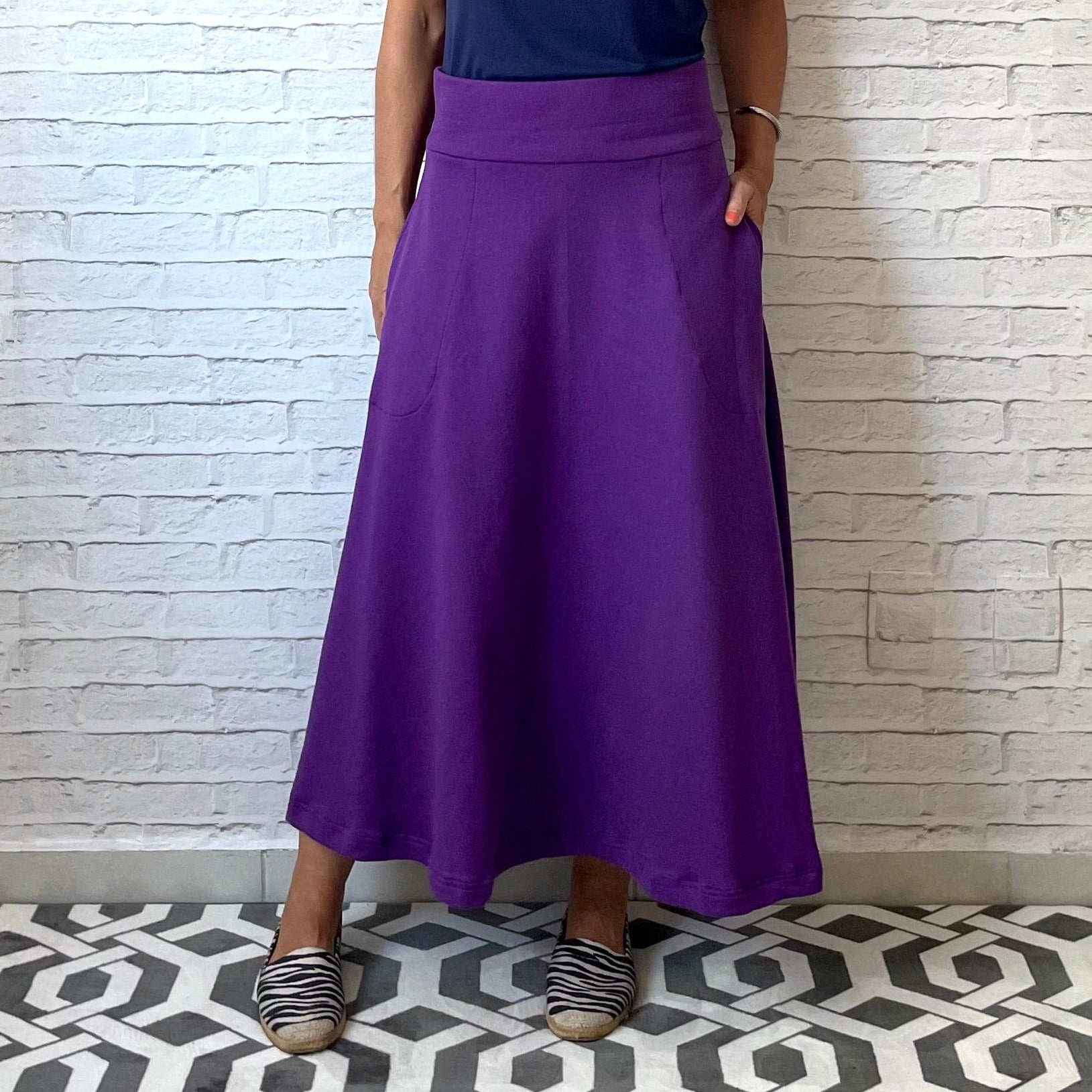 Saia Rodada Moletom com bolsos (Roxo Vivo)