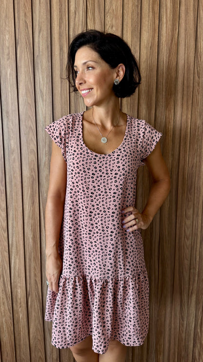 Vestido curto com detalhe em nó nas costas (rosê de oncinha)