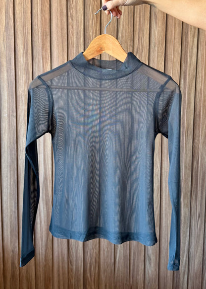 Blusa Manga Longa em Tule Cinza