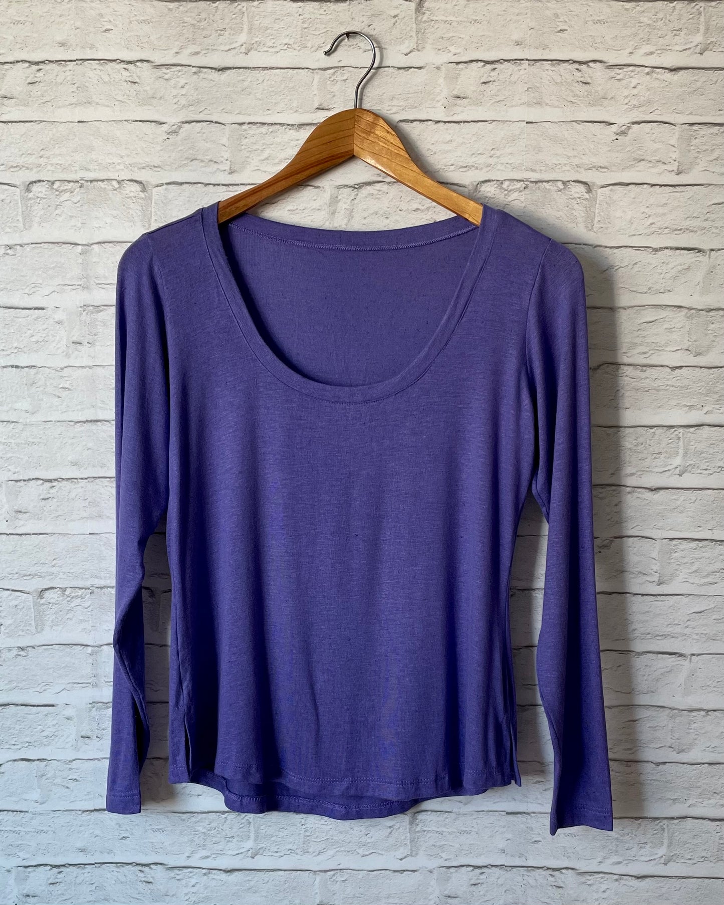 Blusa Manga Longa Decote Redondo - Roxa