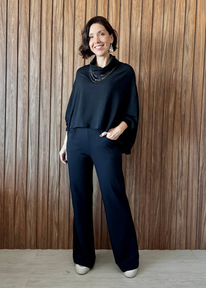 Blusa ampla em Moletinho com elastano - Preto 