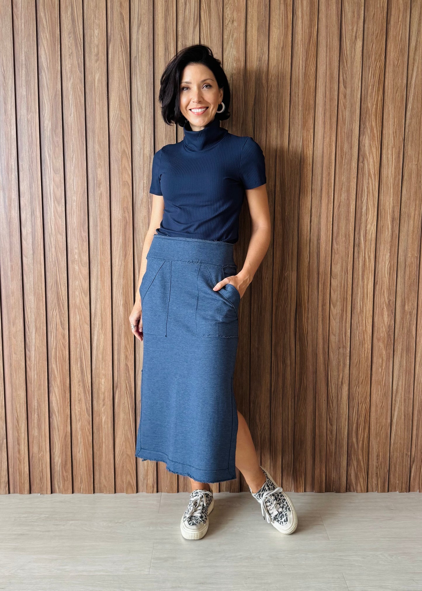 Gola Alta Canelada Manga Curta Azul Marinho