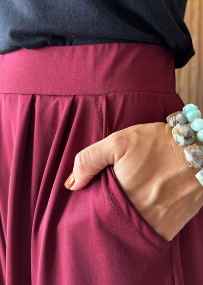 Calça Pantalona com bolsos em malha fria - vinho 