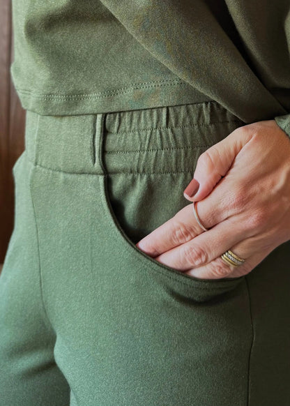 Calça em Moletinho com elastano - Verde Militar 