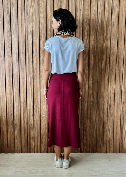 Saia Reta Moletinho com elastano (Vinho) - Maira da Mai Style