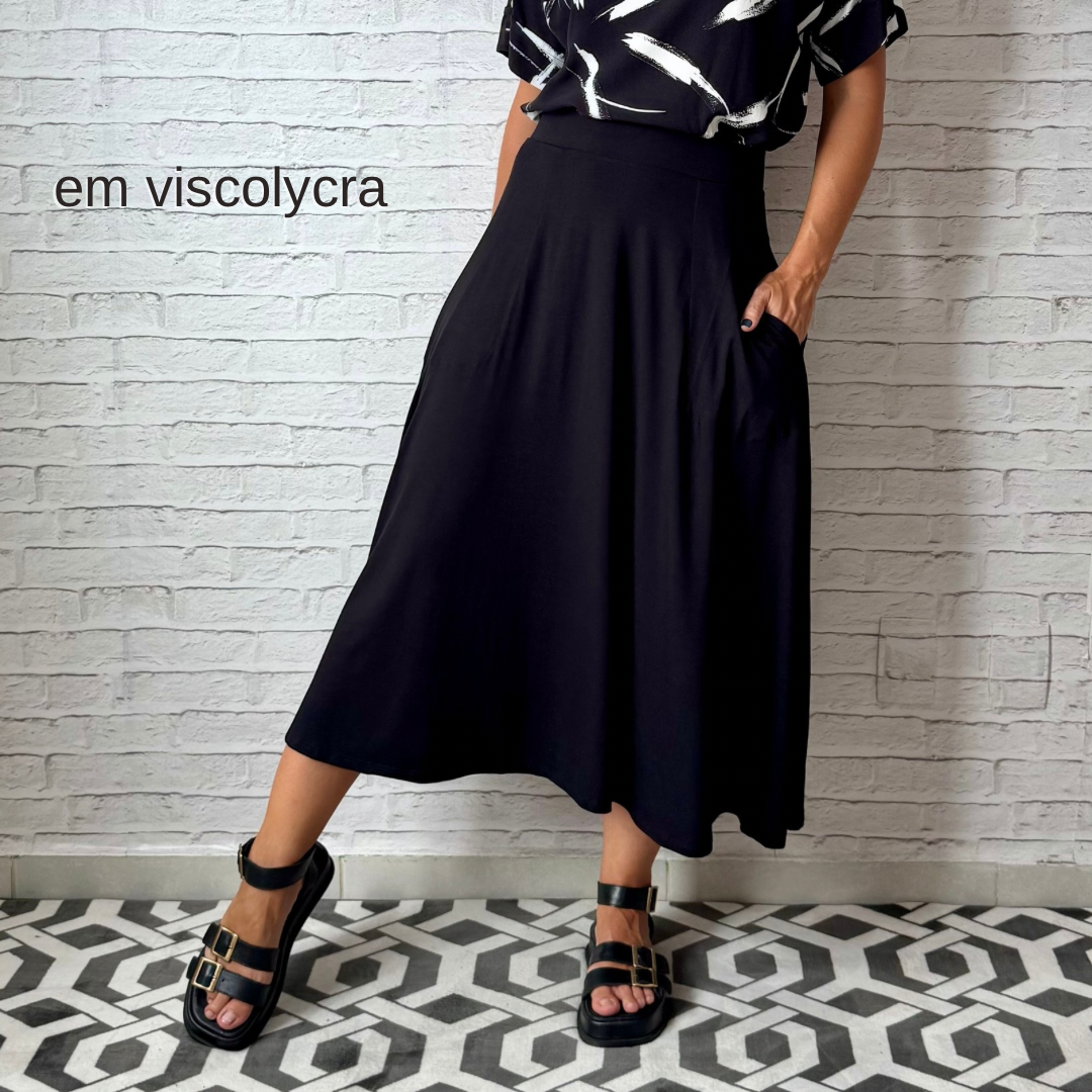 Saia Rodada em Viscolycra com bolsos (Preta)