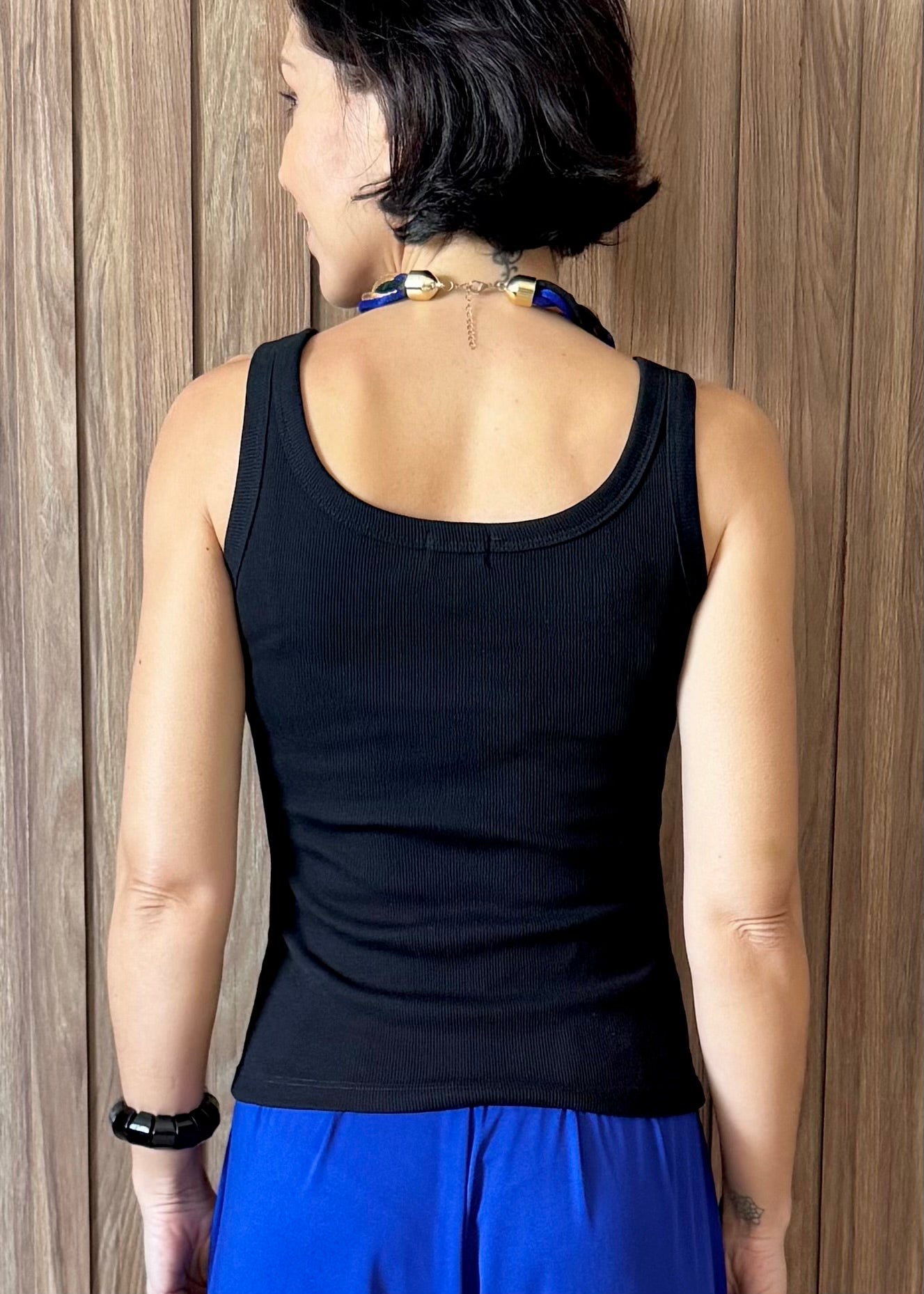 Regata Canelada Decote Redondo - Preta