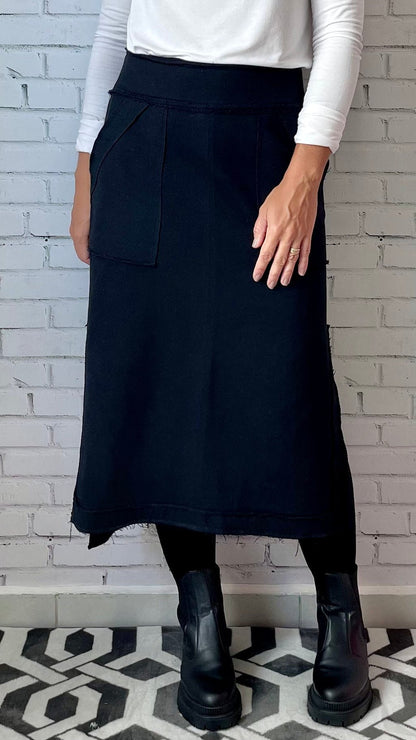 Saia Reta Moletom com bolsos (Preto)