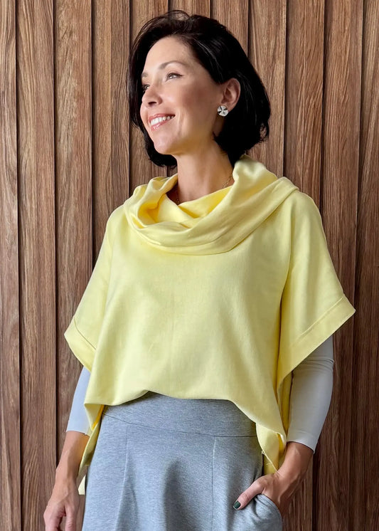 Poncho Reto em Moletom (Amarelo Bebe) 