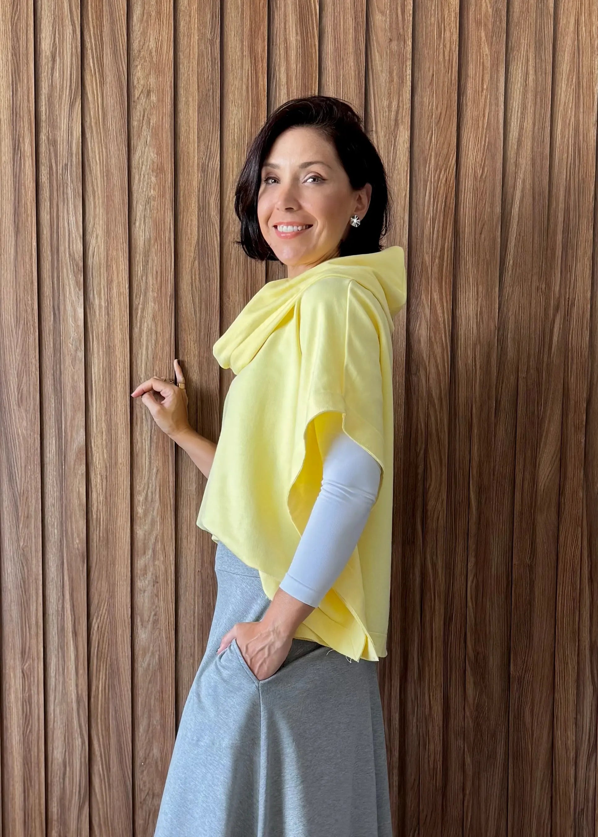 Poncho Reto em Moletom (Amarelo Bebe) 
