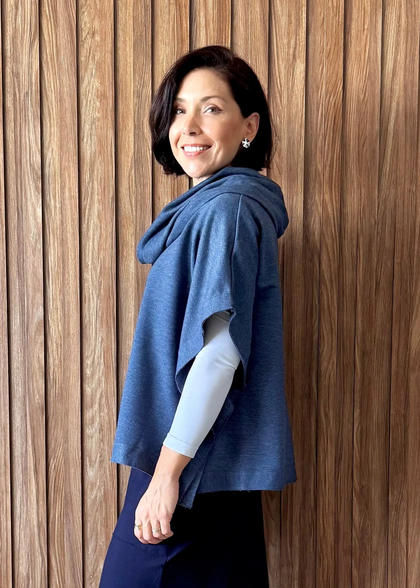 Poncho Reto em Moletom (Azul Jeans) 
