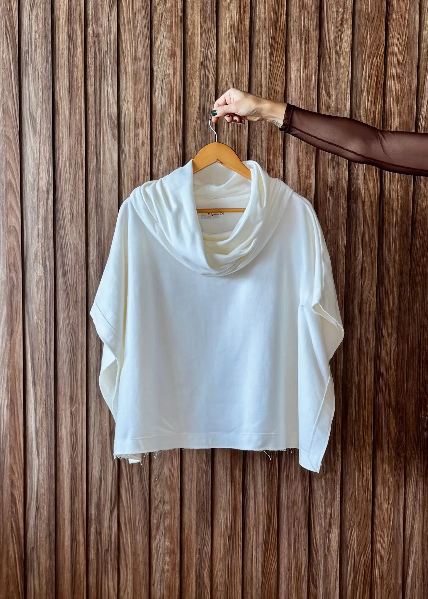 Poncho Reto em Moletom (Off White) 