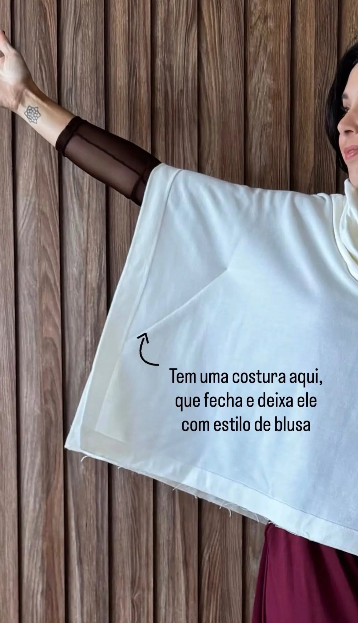 Poncho Reto em Moletom (Off White) 