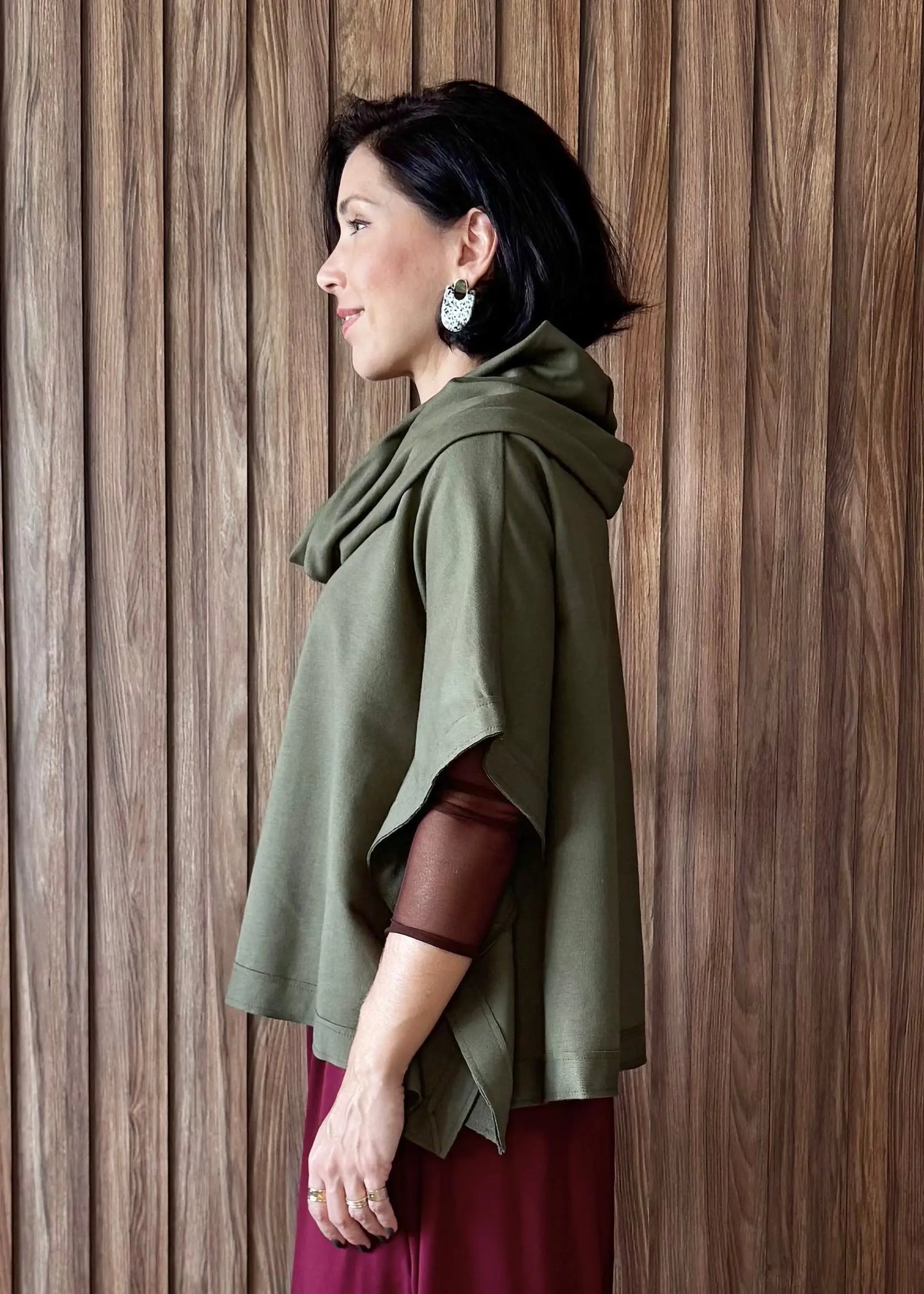 Poncho Reto em Moletom (Verde Militar) 