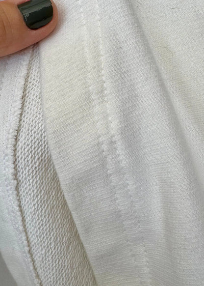 Saia Rodada Moletom com bolsos (Off White) - Maira da Mai Style