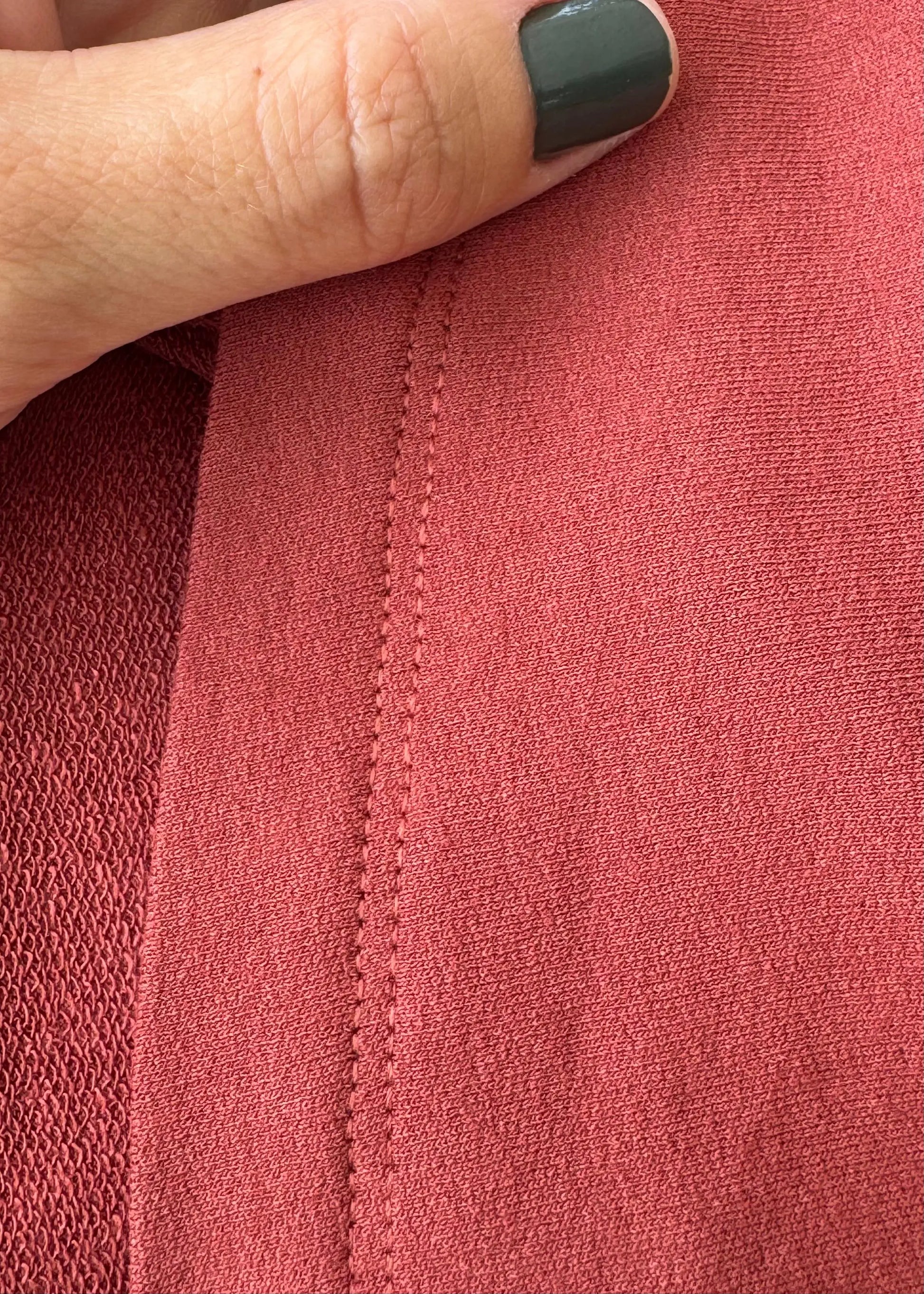Saia Rodada com bolsos em Moletinho com Elastano (Terracota) - Maira da Mai Style